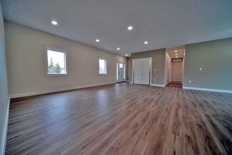 9 Lilac Lane Houlton ME 04730