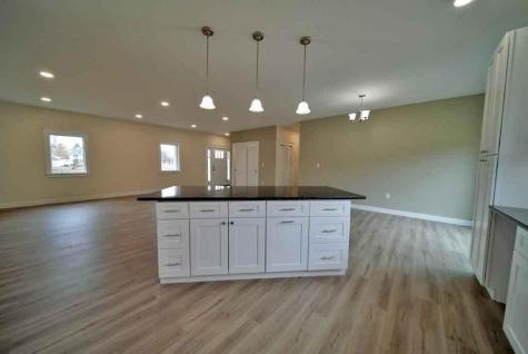9 Lilac Lane Houlton ME 04730