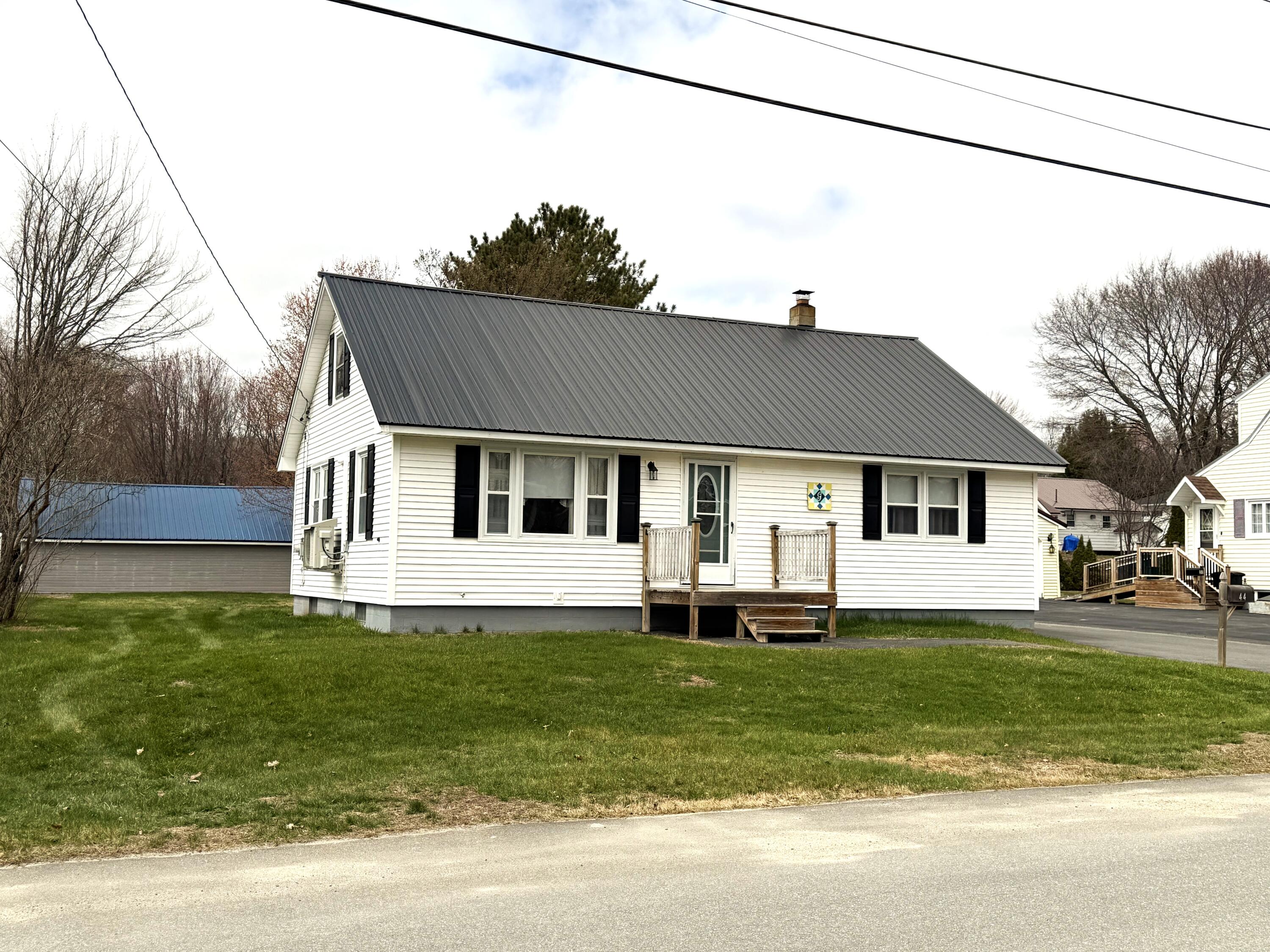 44 New York Street Millinocket ME 04462