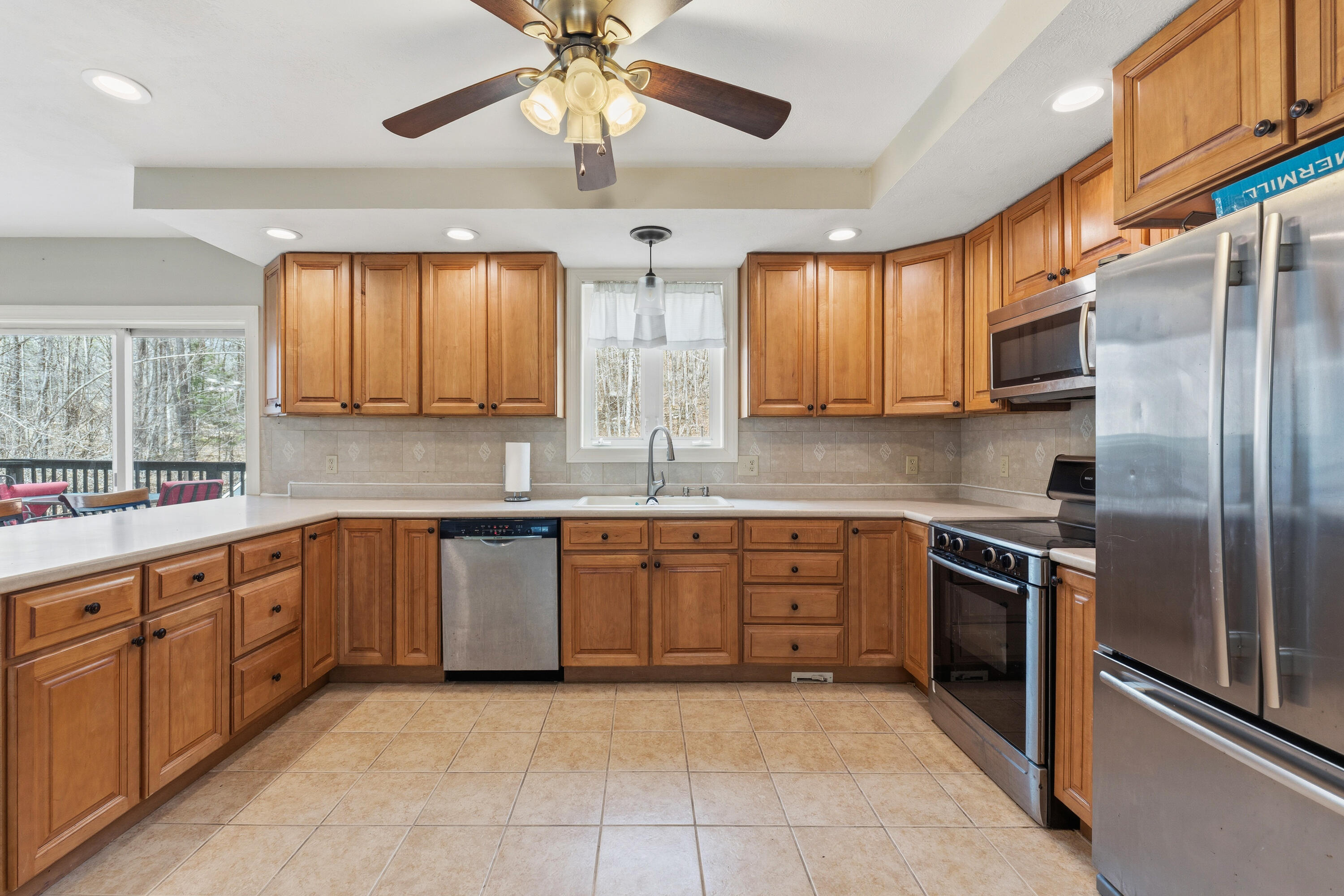 41 Arrowhead Lane Limerick ME 04048