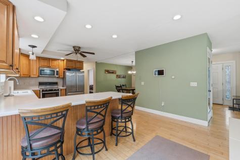 41 Arrowhead Lane Limerick ME 04048