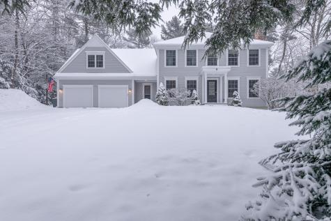 5 Quaker Lane Falmouth ME 04105