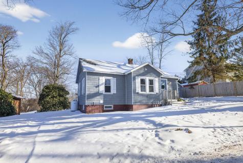 46 Spurwink Avenue Cape Elizabeth ME 04107