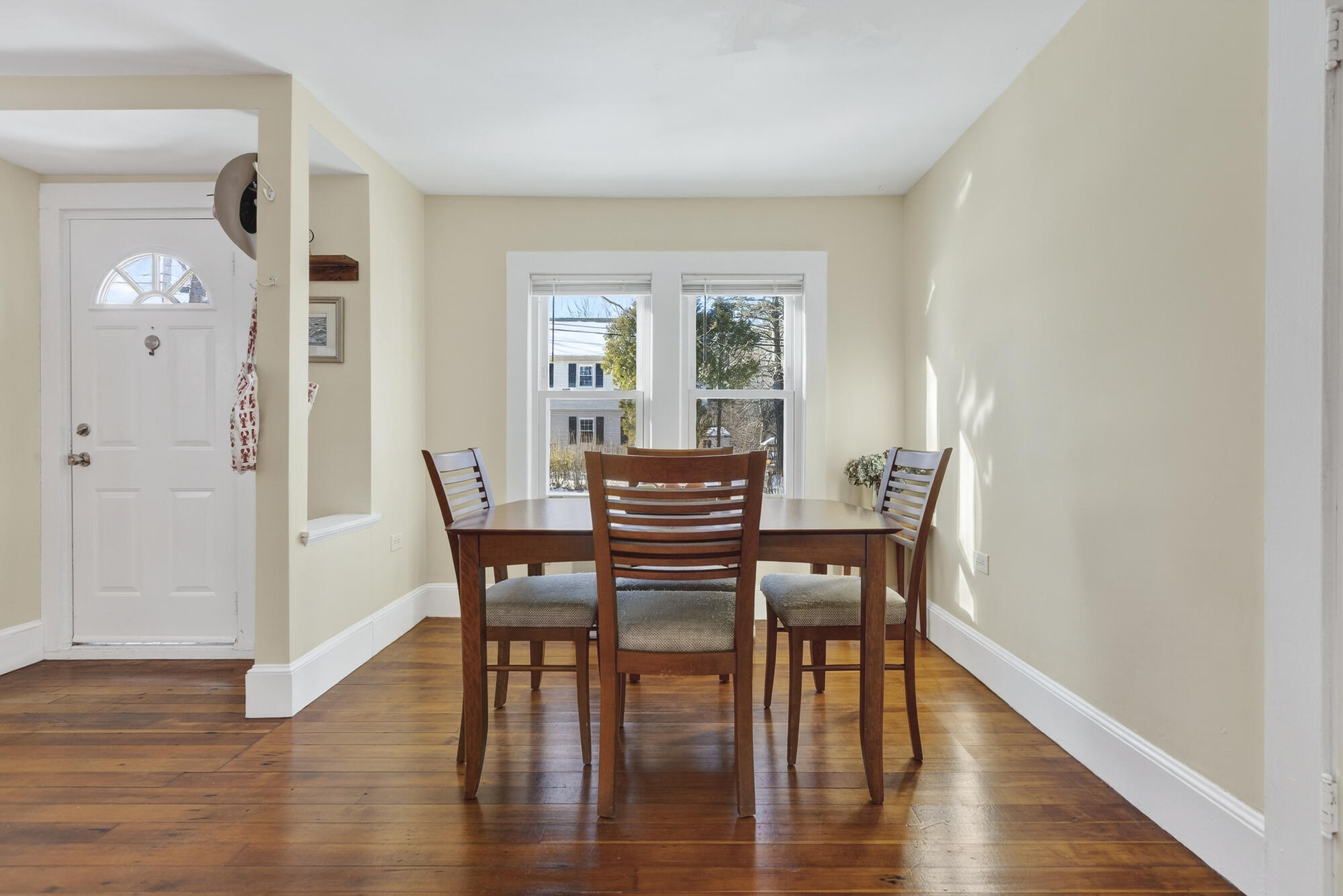 46 Spurwink Avenue Cape Elizabeth ME 04107