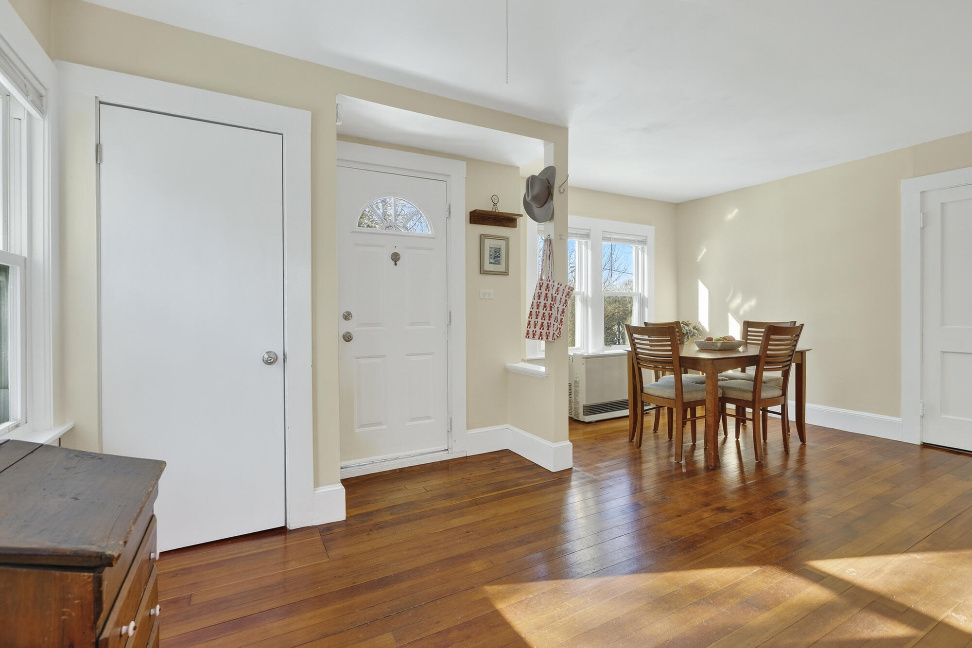 46 Spurwink Avenue Cape Elizabeth ME 04107