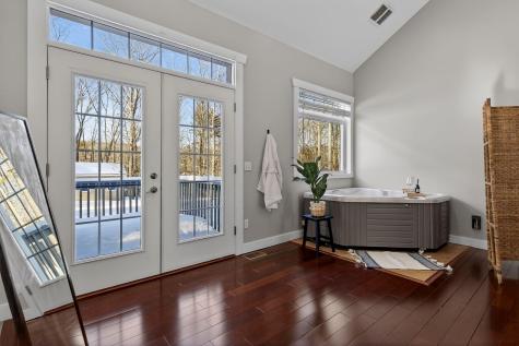 45 Old Post Road York ME 03909