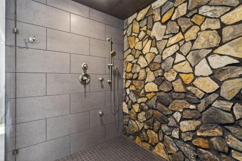 45 Old Post Road York ME 03909