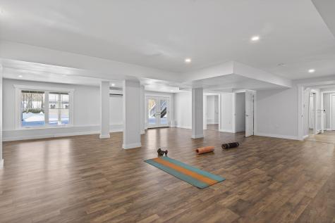 45 Old Post Road York ME 03909