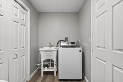 45 Old Post Road York ME 03909