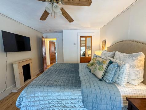 68 Enfield Road Lincoln ME 04457