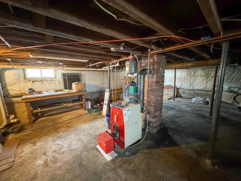 68 Enfield Road Lincoln ME 04457