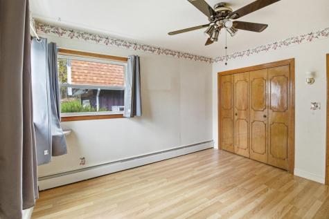 5 Lynn Street Lewiston ME 04240