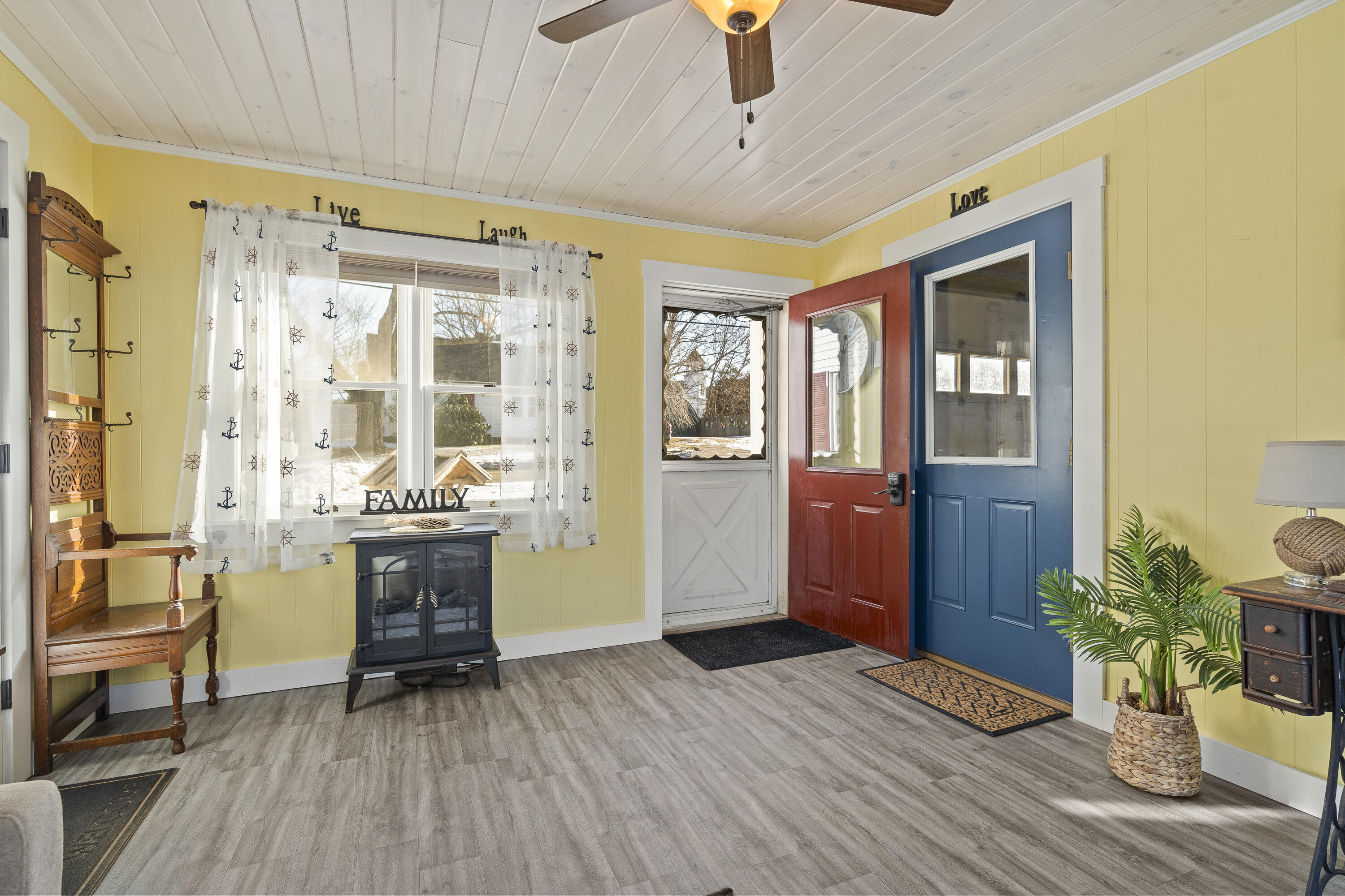 16 E Neck Road Nobleboro ME 04555