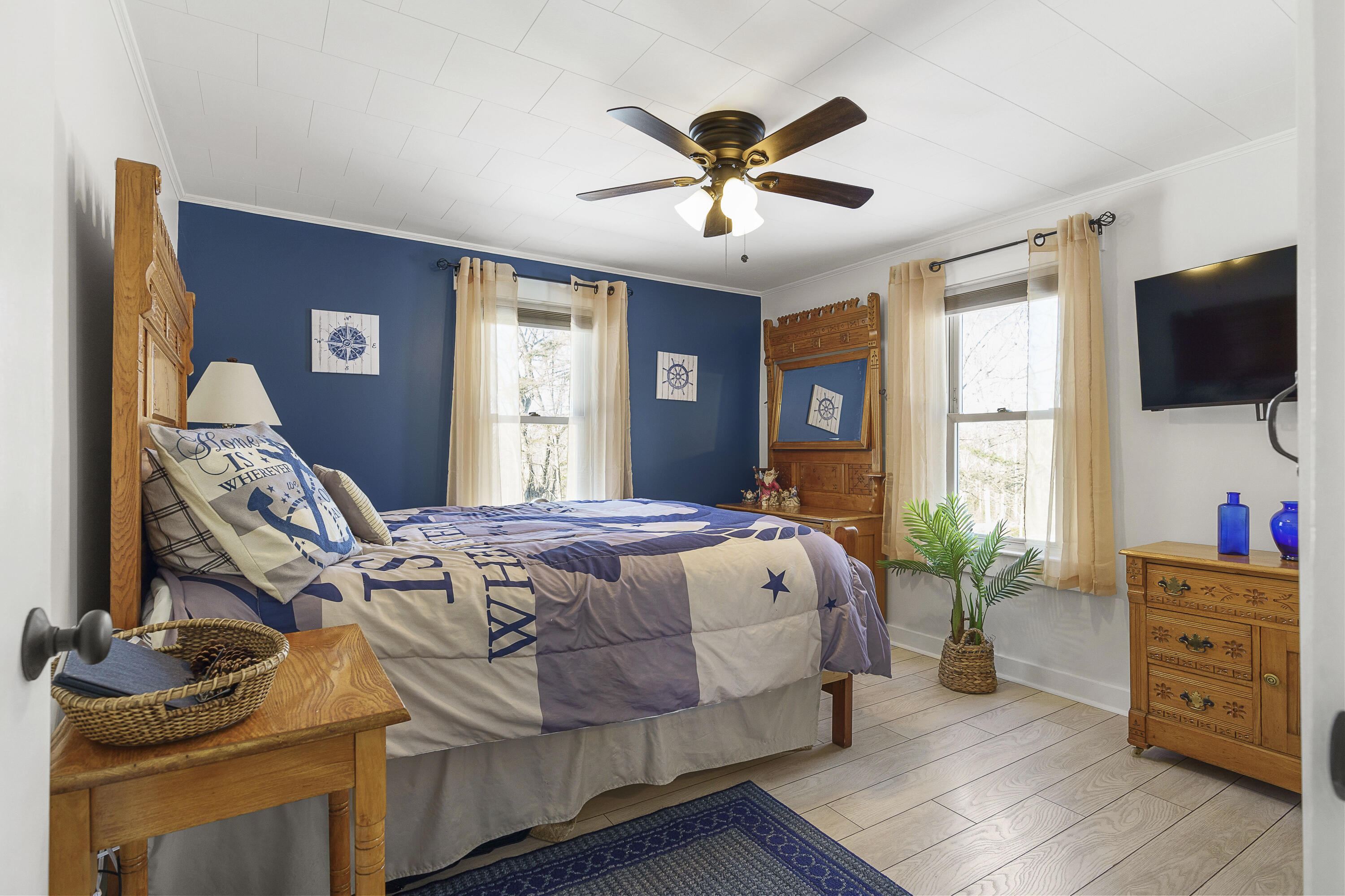 16 E Neck Road Nobleboro ME 04555