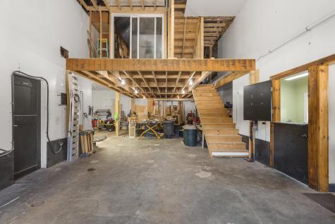 16 E Neck Road Nobleboro ME 04555