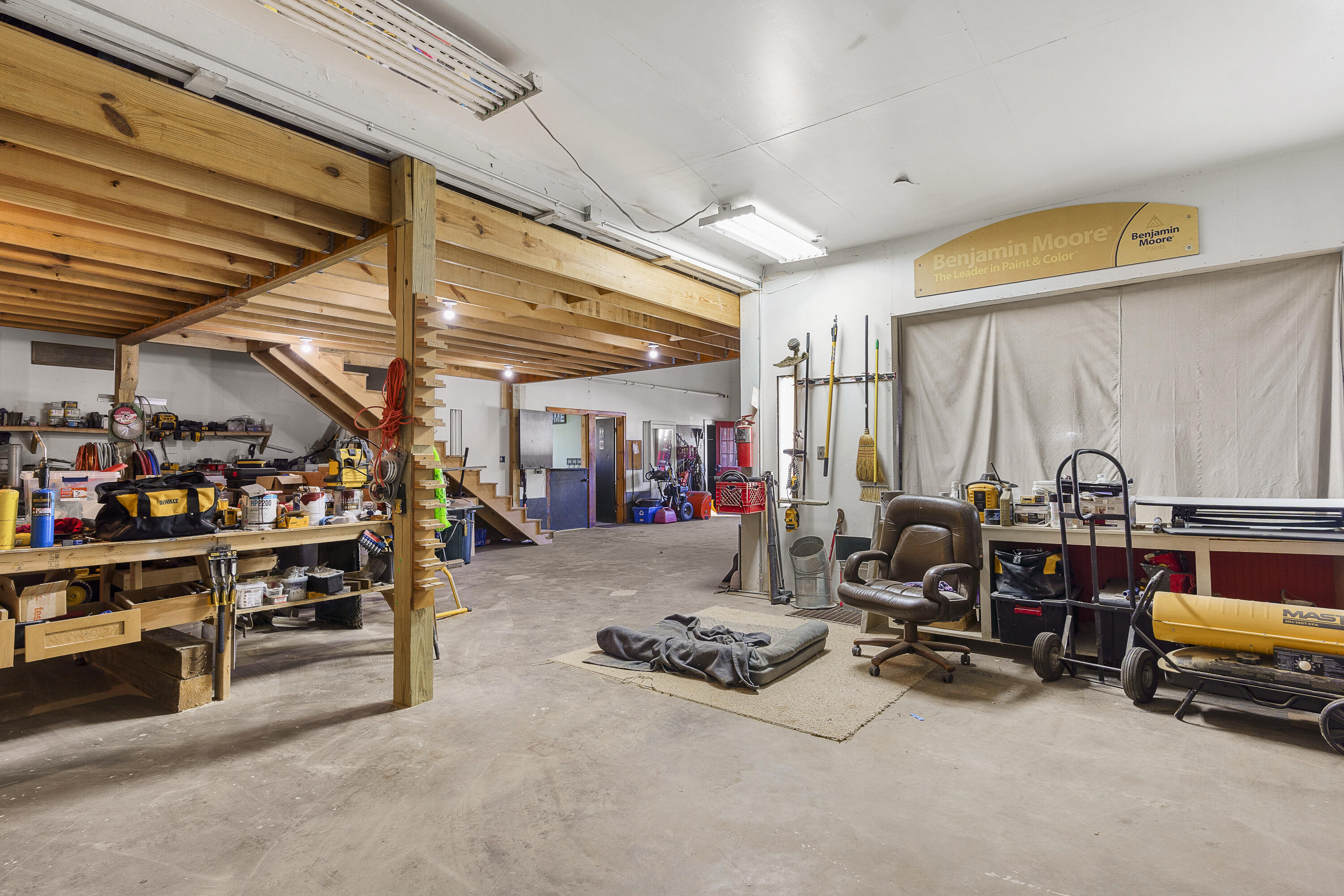 16 E Neck Road Nobleboro ME 04555