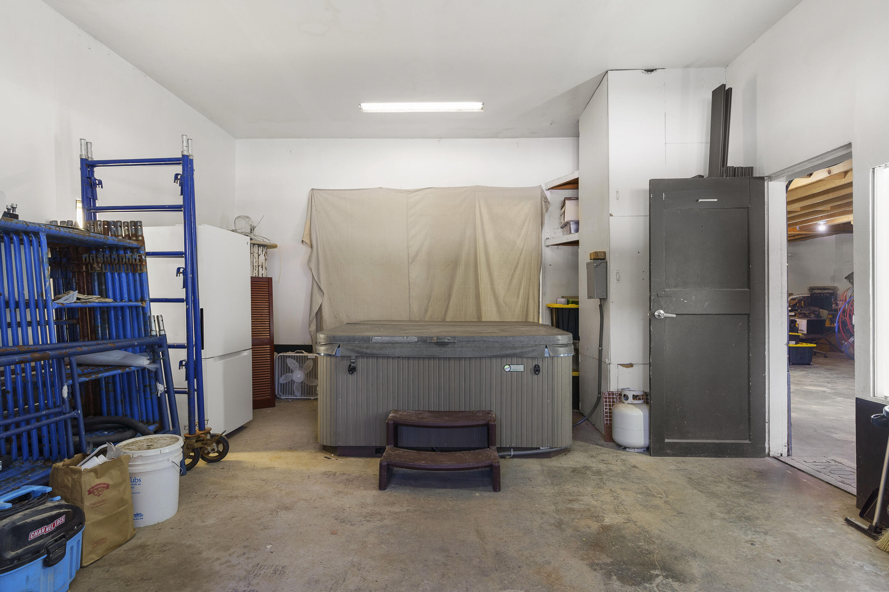 16 E Neck Road Nobleboro ME 04555