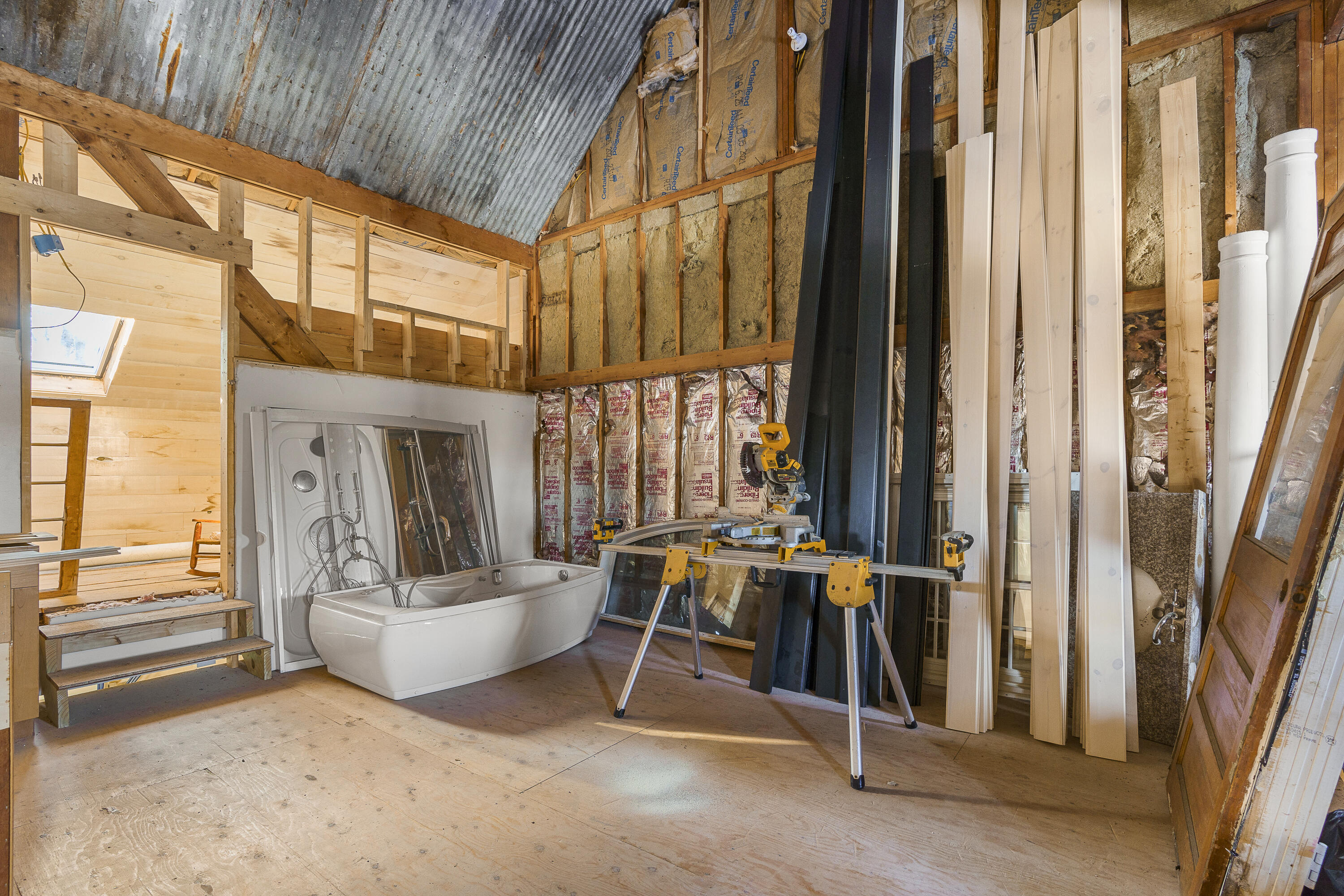 16 E Neck Road Nobleboro ME 04555