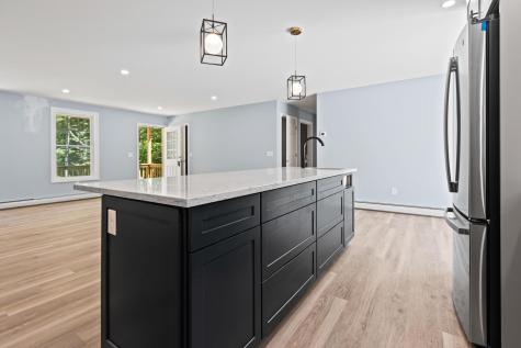 48 Tickle Way Buxton ME 04093