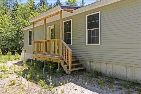 48 Tickle Way Buxton ME 04093