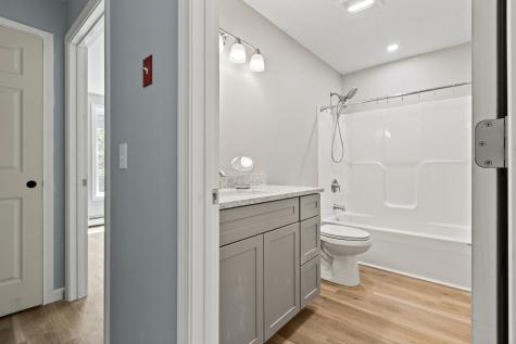 48 Tickle Way Buxton ME 04093