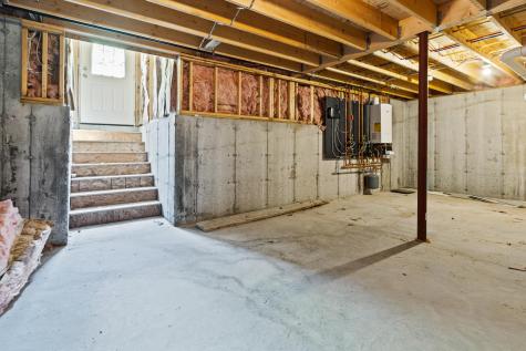 48 Tickle Way Buxton ME 04093