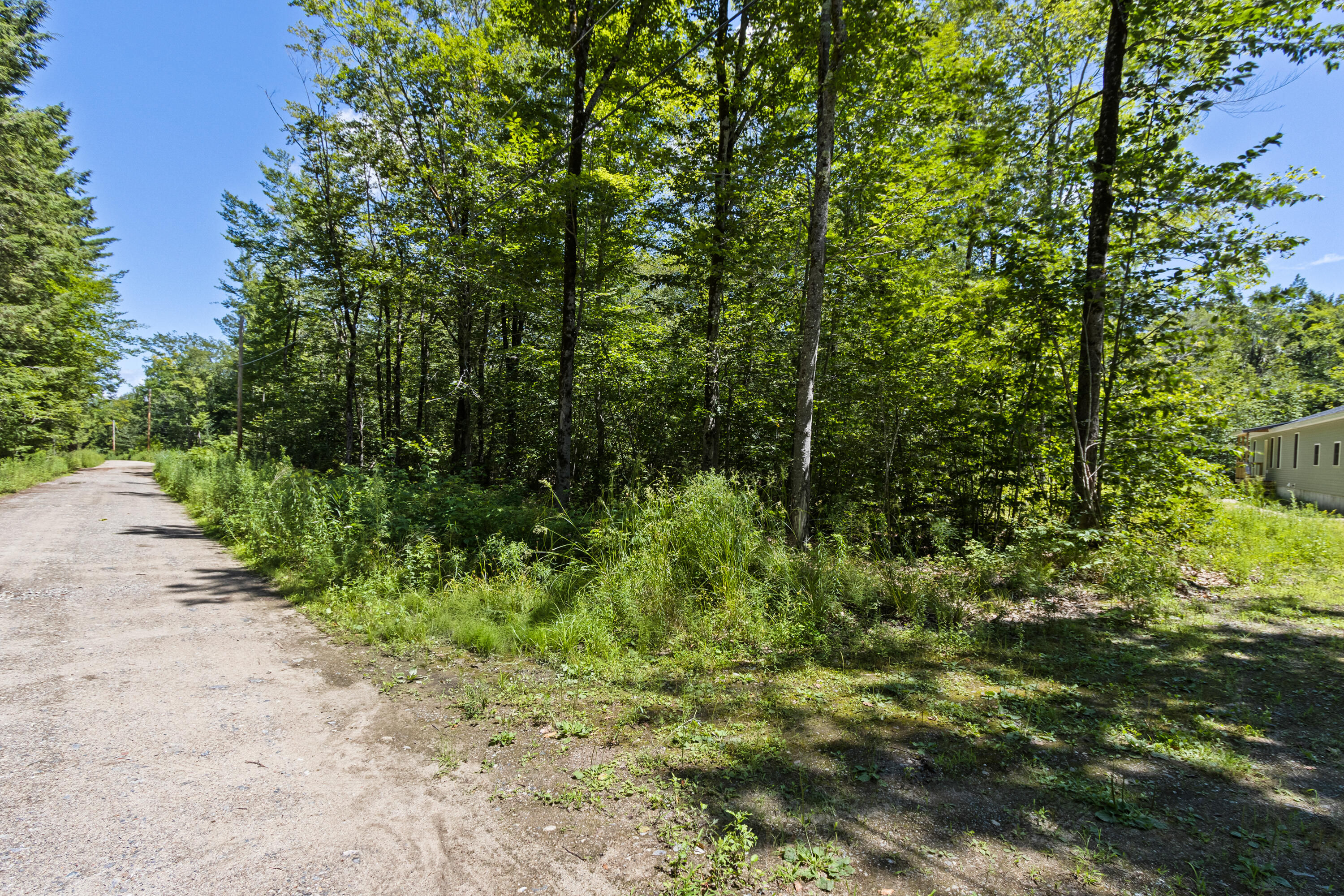 48 Tickle Way Buxton ME 04093