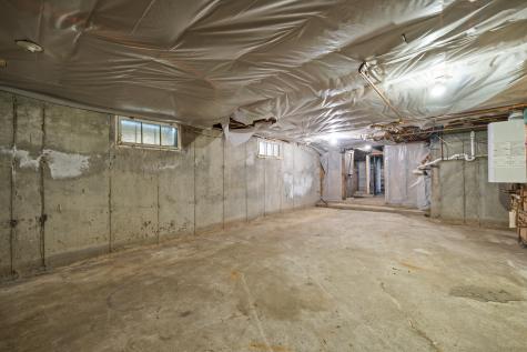 1090 Main Street Bowdoin ME 04287