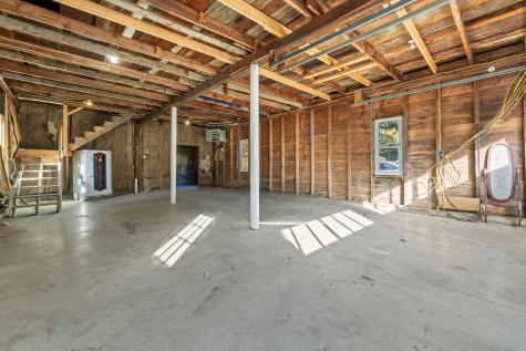 1090 Main Street Bowdoin ME 04287