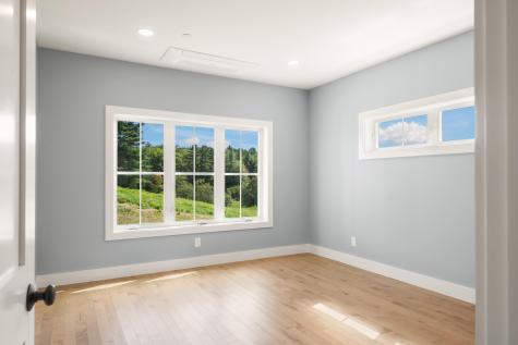 108 Owl's Nest Road Portland ME 04102