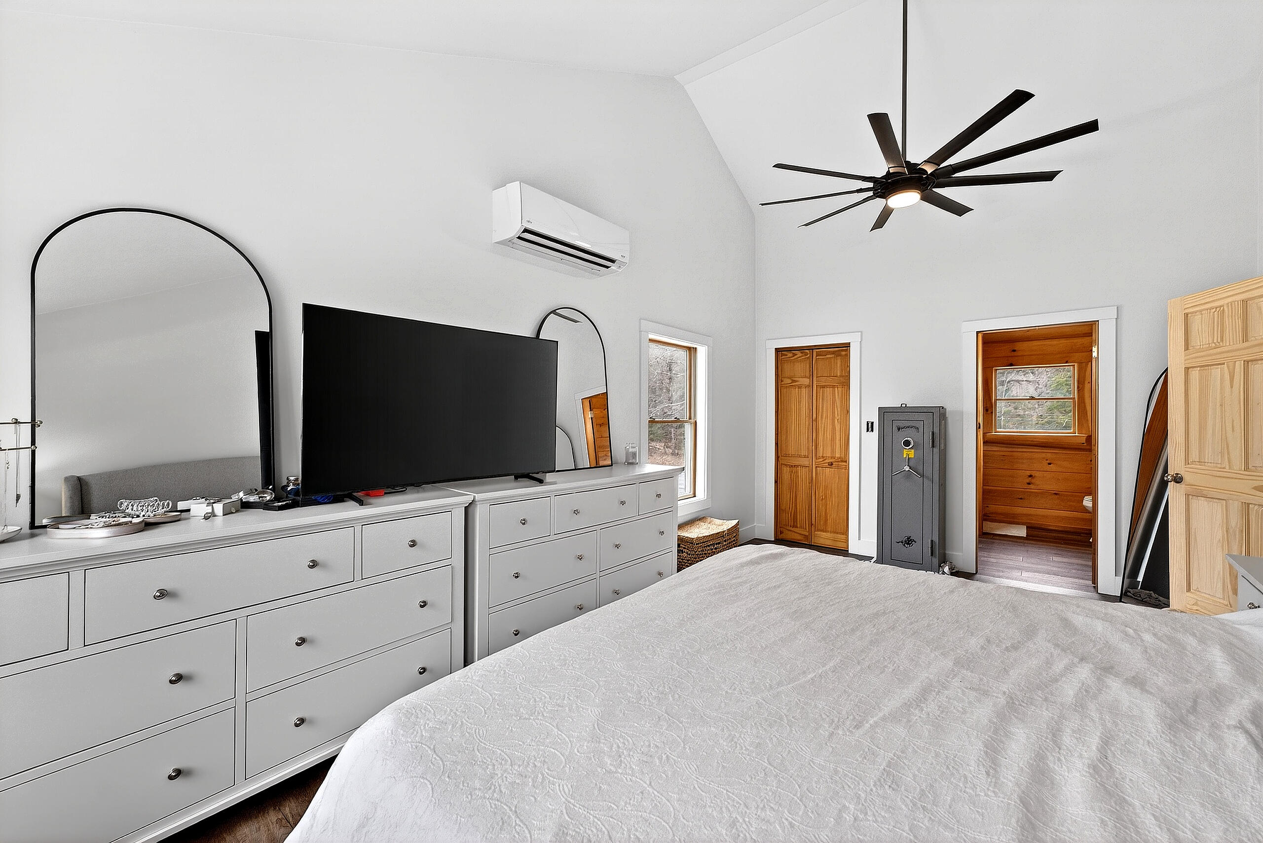 2552 Main Street Fayette ME 04349