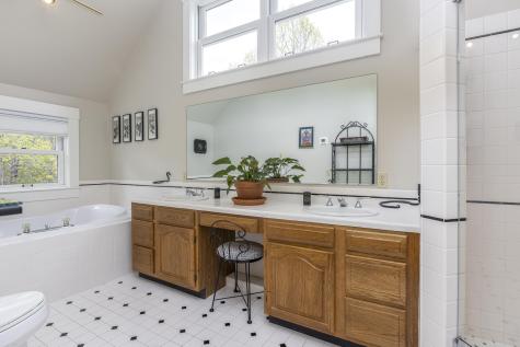 107 Baston Road North Yarmouth ME 04097