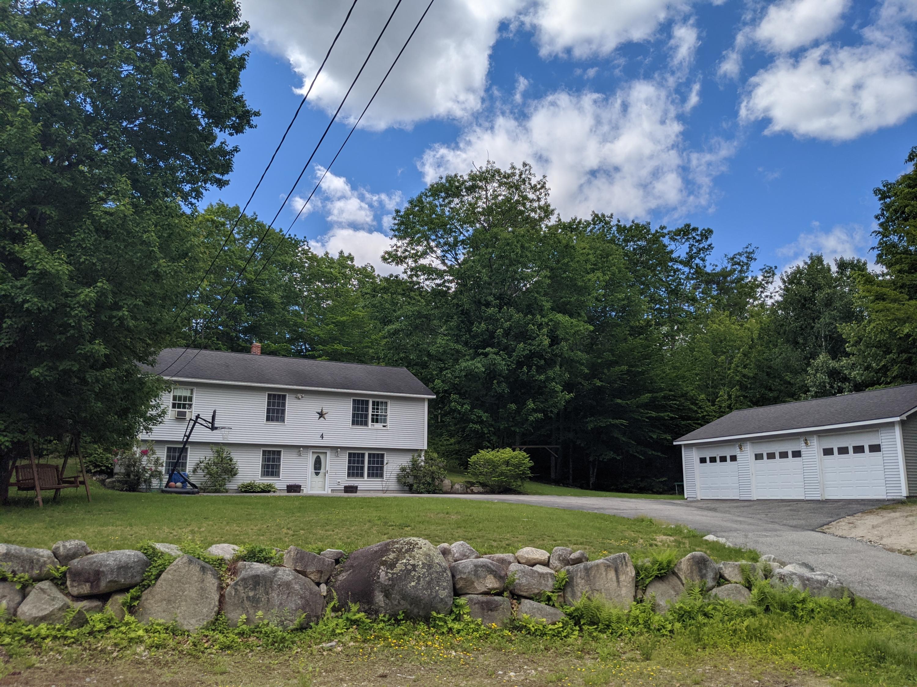 4 Baker Street Raymond ME 04071