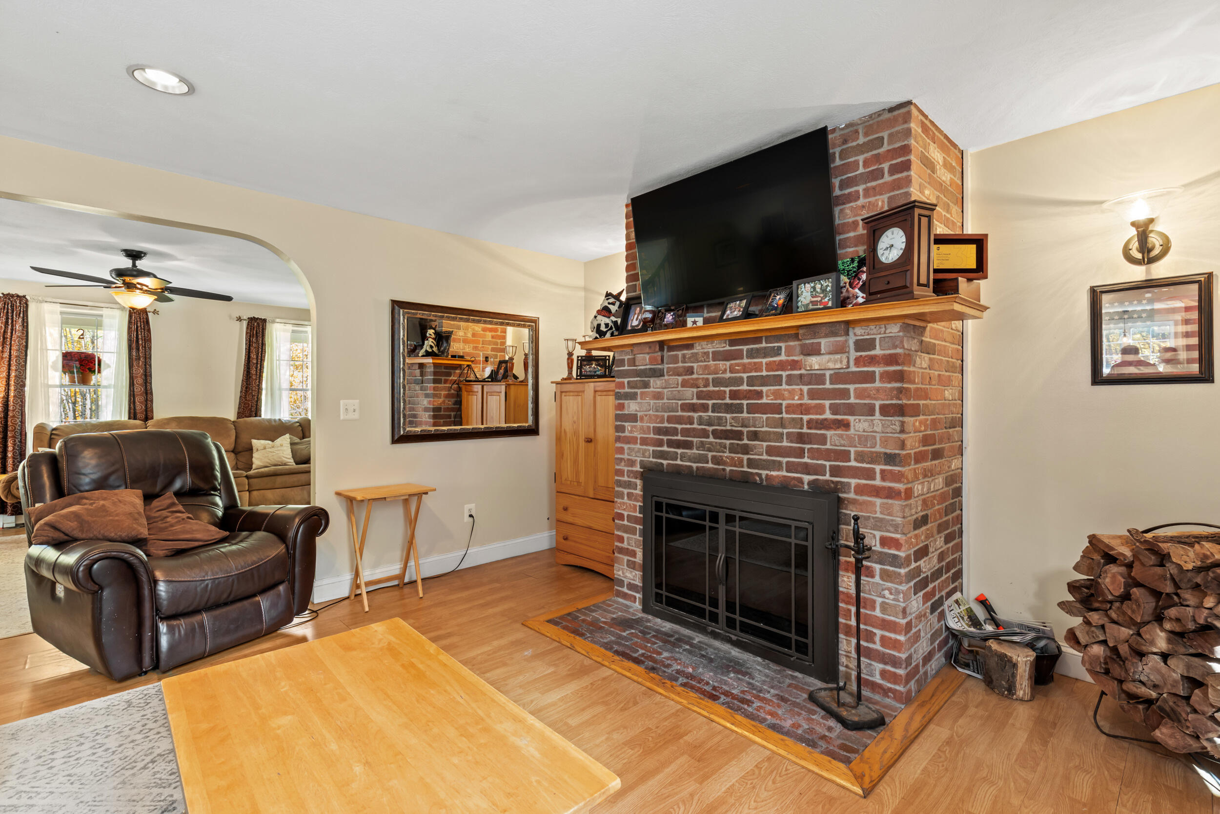 16 Whiteley Road Limerick ME 04048