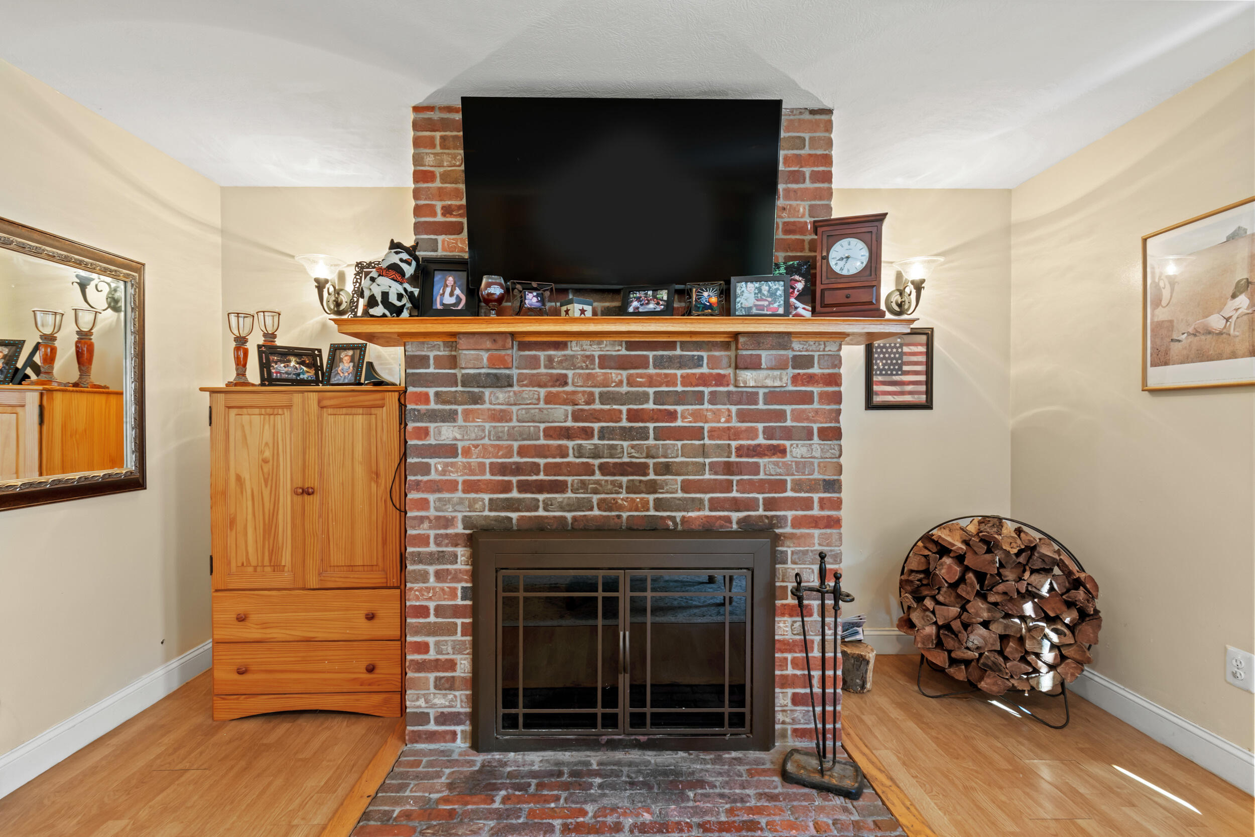 16 Whiteley Road Limerick ME 04048