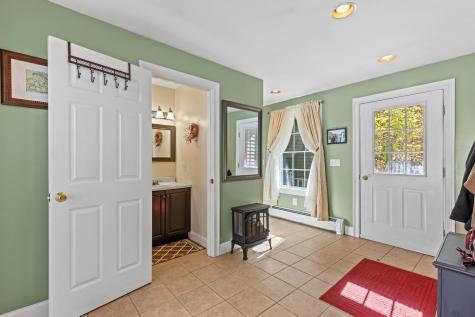 16 Whiteley Road Limerick ME 04048