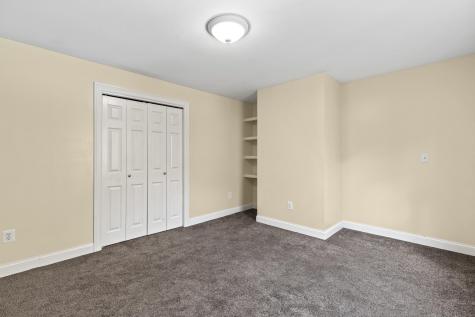 16 Whiteley Road Limerick ME 04048