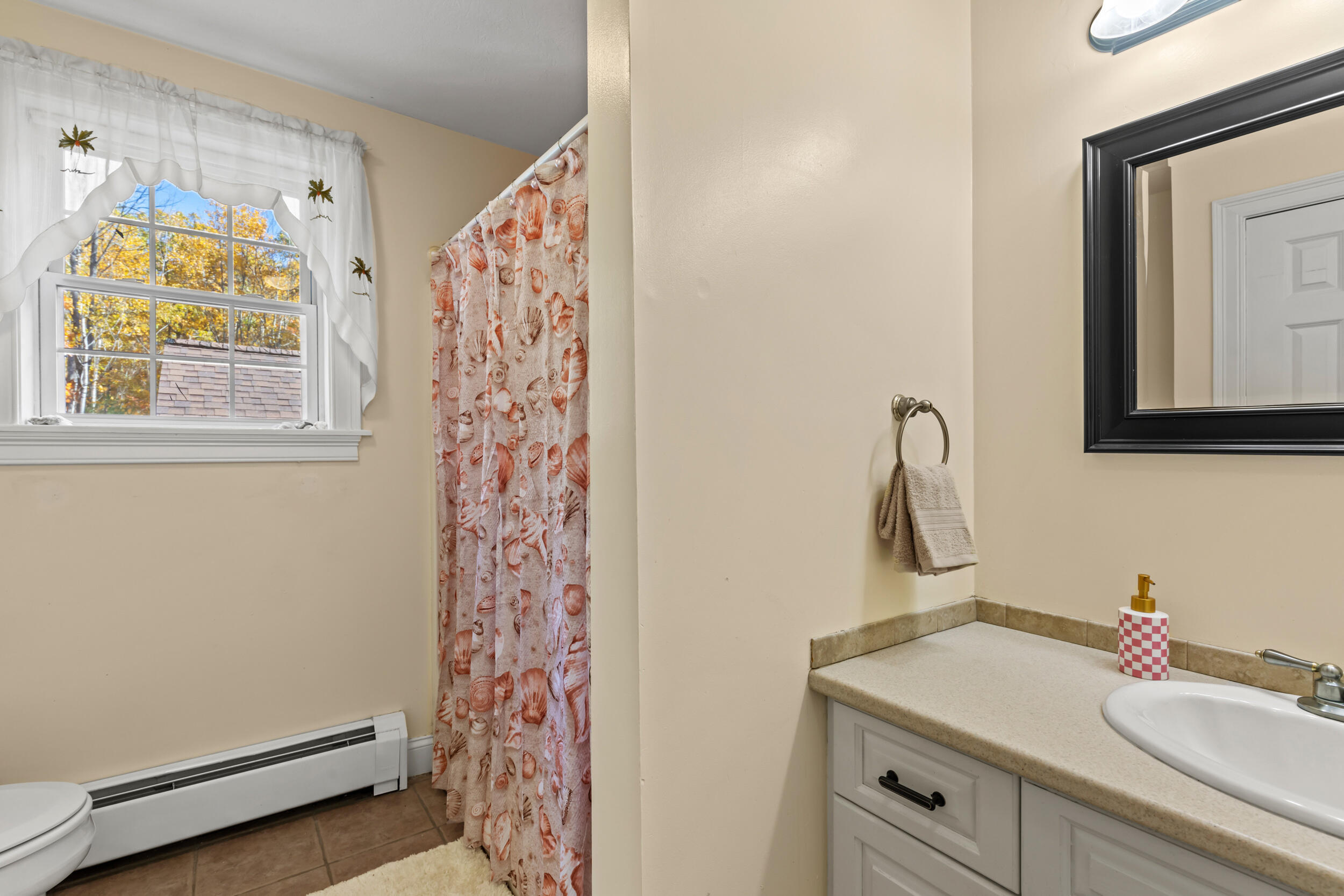 16 Whiteley Road Limerick ME 04048