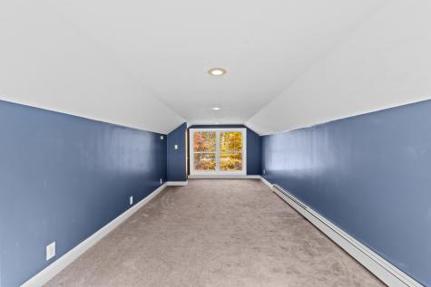 16 Whiteley Road Limerick ME 04048