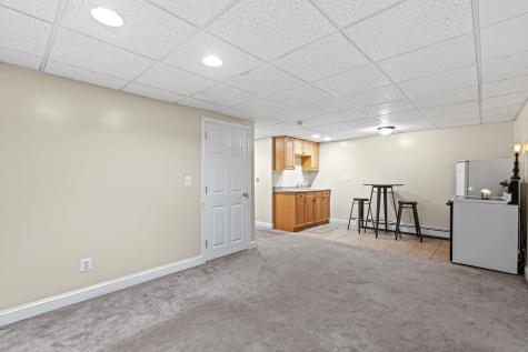 16 Whiteley Road Limerick ME 04048