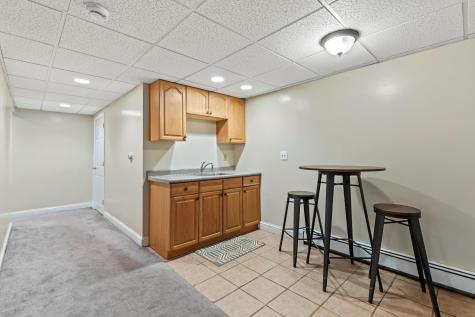 16 Whiteley Road Limerick ME 04048