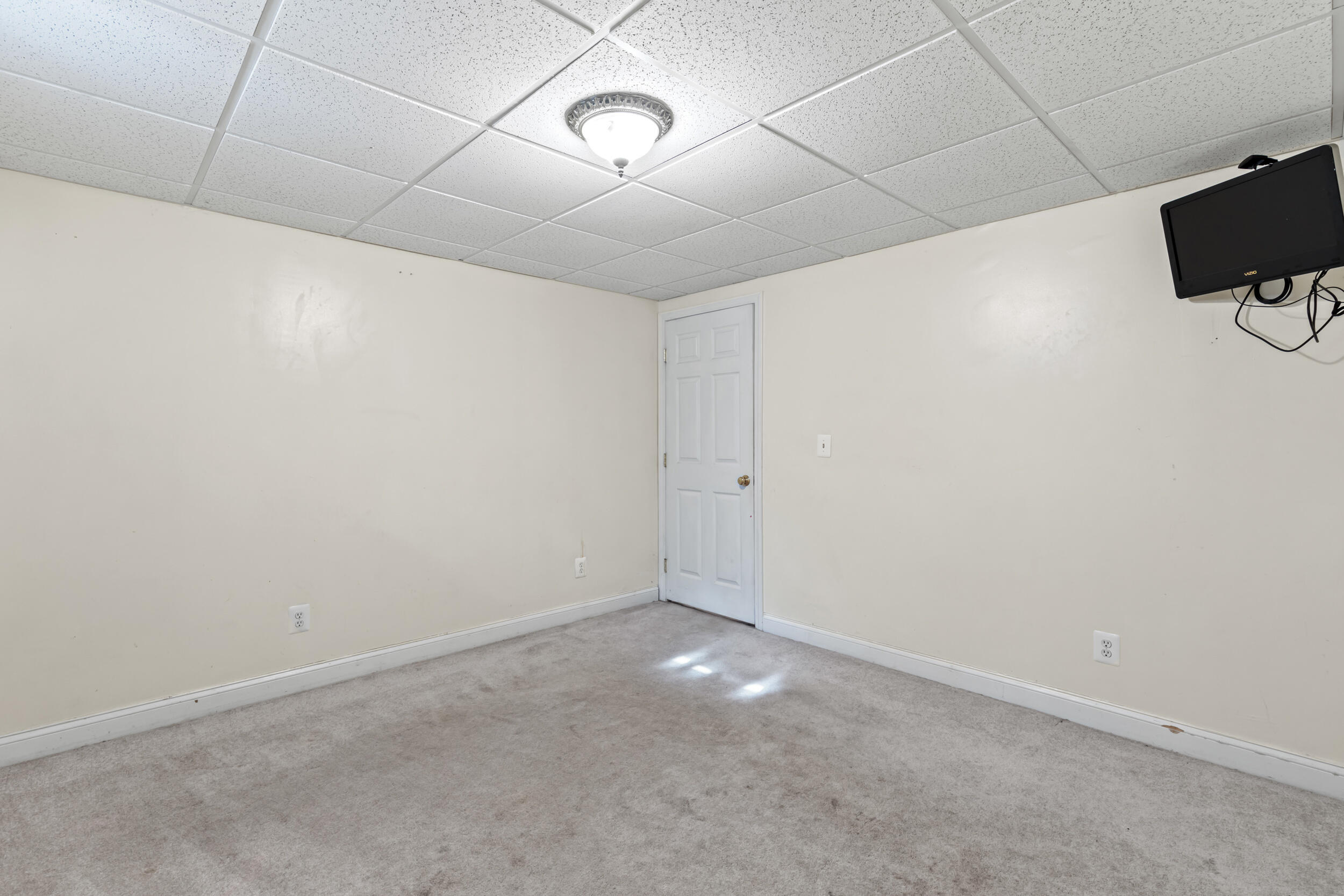 16 Whiteley Road Limerick ME 04048