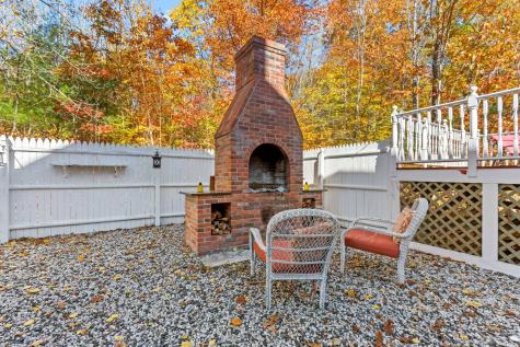 16 Whiteley Road Limerick ME 04048