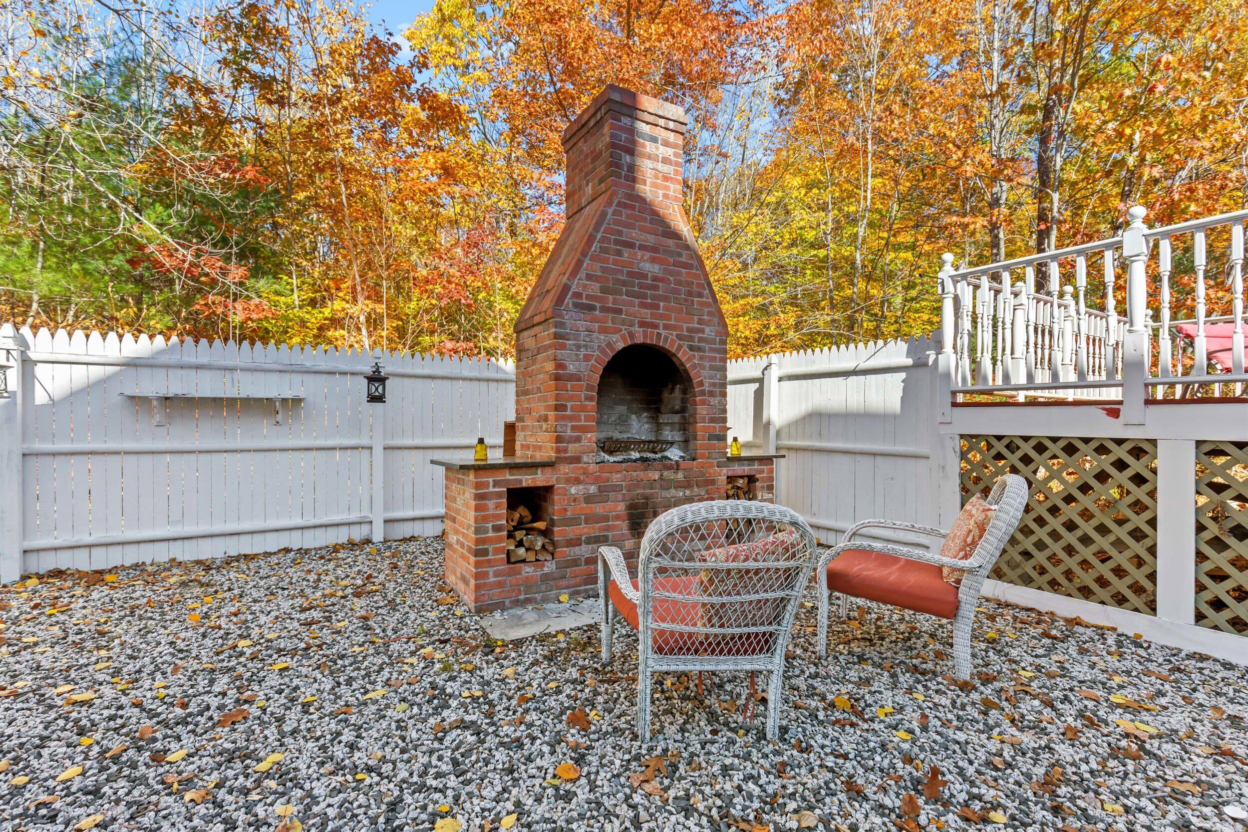 16 Whiteley Road Limerick ME 04048