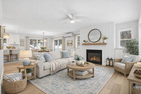 1595 U.s. 1 Route Freeport ME 04032