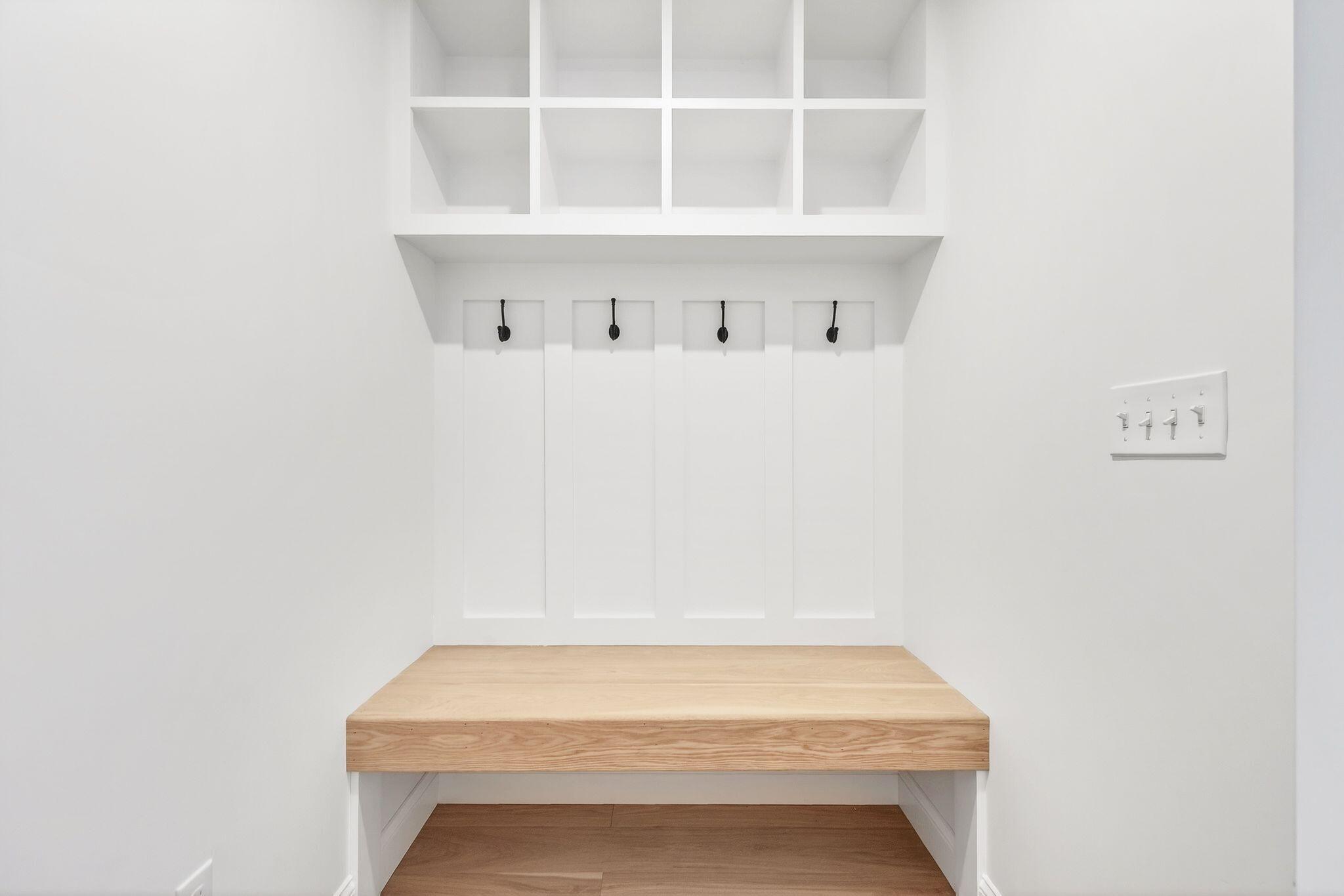 1595 U.s. 1 Route Freeport ME 04032