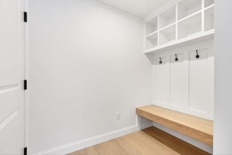 1595 U.s. 1 Route Freeport ME 04032