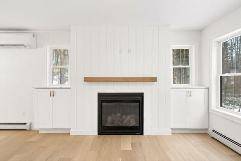 1595 U.s. 1 Route Freeport ME 04032