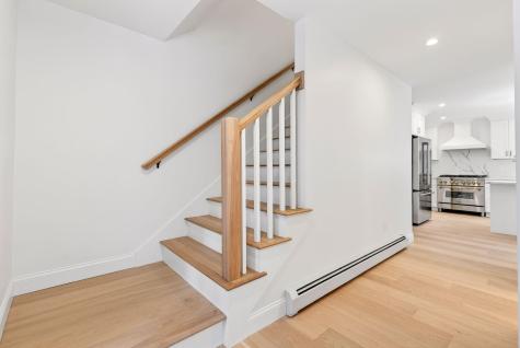 1595 U.s. 1 Route Freeport ME 04032