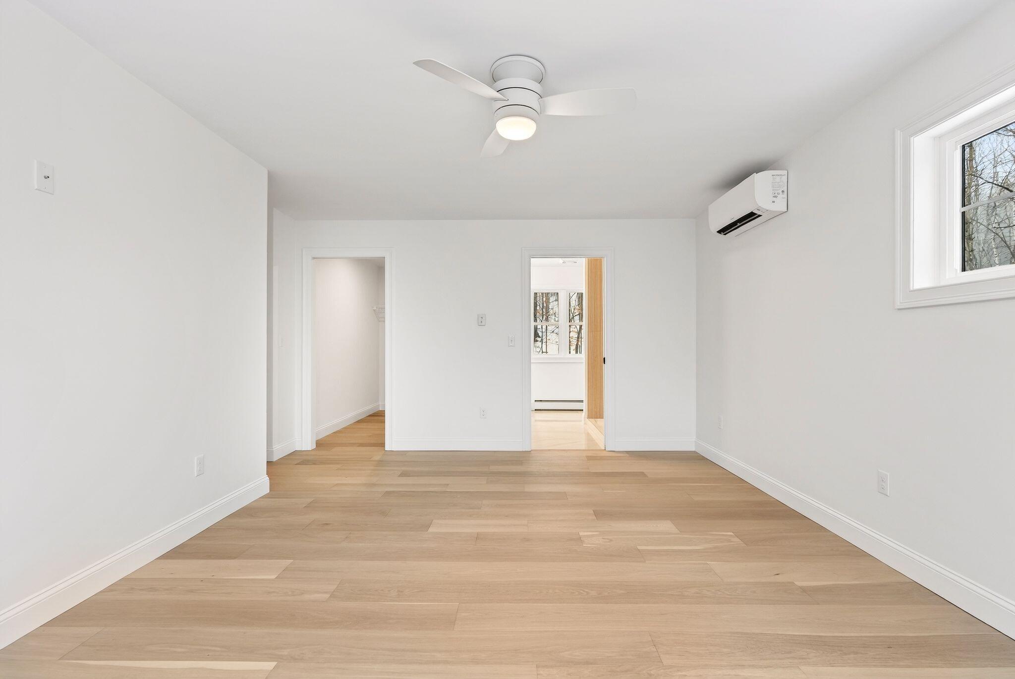 1595 U.s. 1 Route Freeport ME 04032